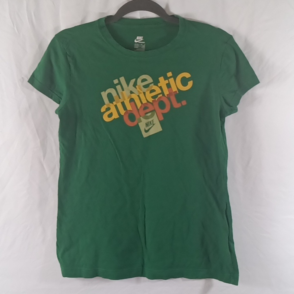 Women's Nike Tshirt size M(8-10)